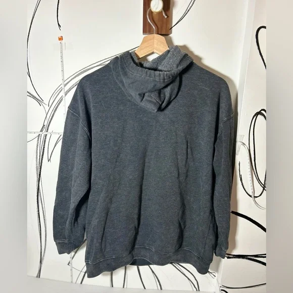 Disney Dumbo Dark Gray Graphic Hoodie, Vintage Feel, Size Medium - Picture 7 of 8